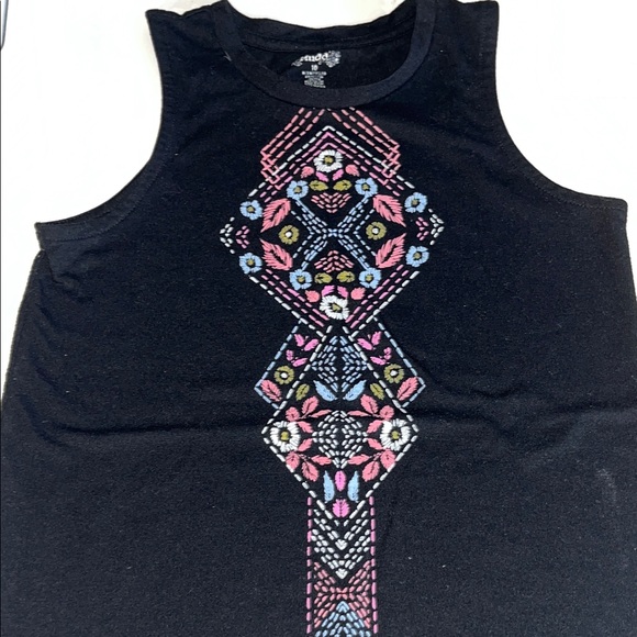 Girls size 10 Black Sleeveless Top with Colorful Geometric Design - Picture 1 of 2